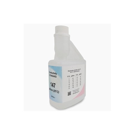 Disolución patrón de conductividad XS 147 µS/cm a 25ºC, ±1% 1x500 ml con vaso antiretorno para calib